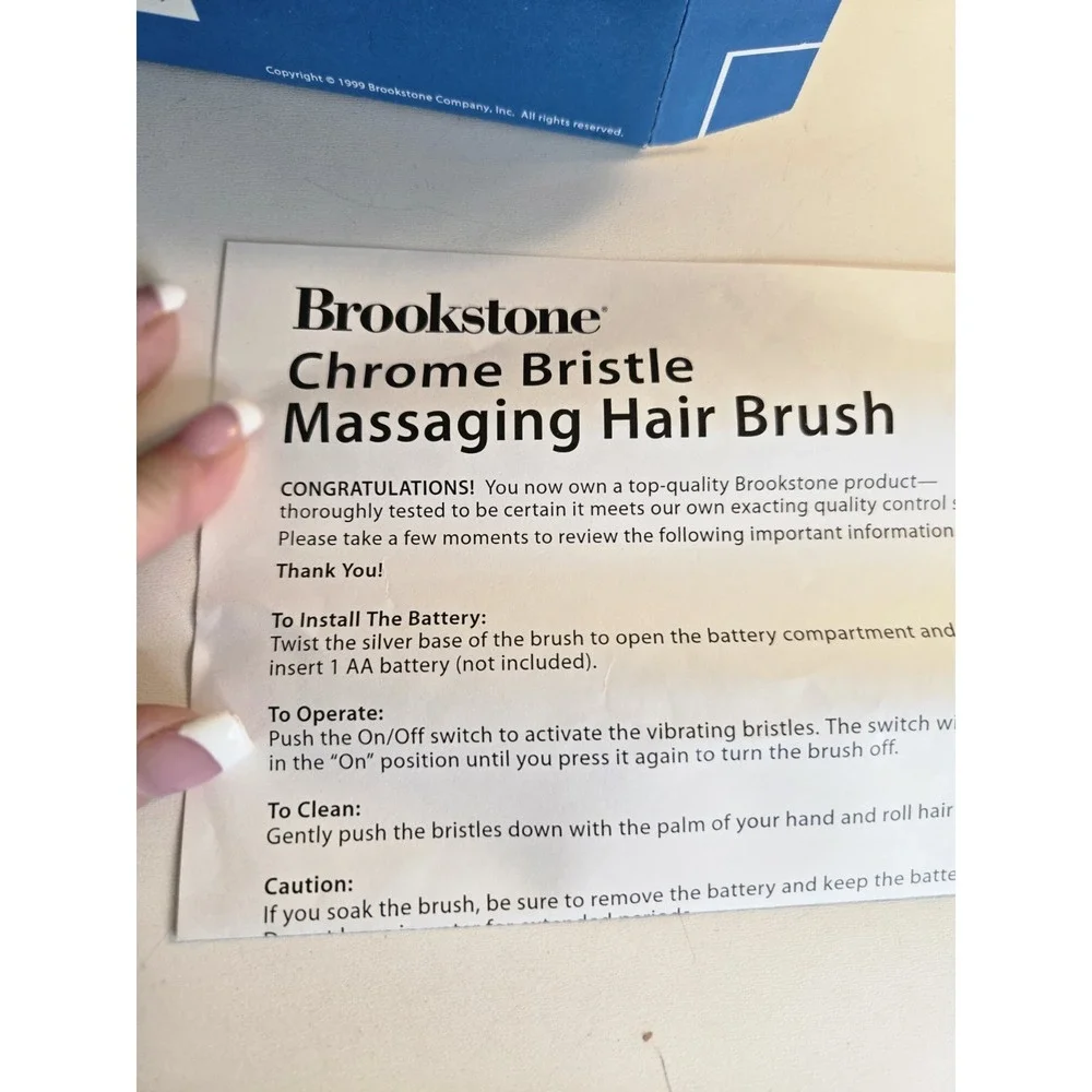 Vintage Brookstone Massaging Battery Power Chrome Bristle Hairbrush 1999 NEW